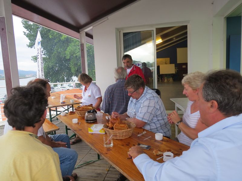 Cafés croissants07.JPG